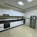 Modernes Apartment In Tanger Mit Blick Auf Marjane