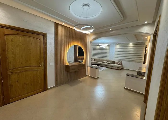 Modernes Apartment In Tanger Mit Blick Auf Marjane